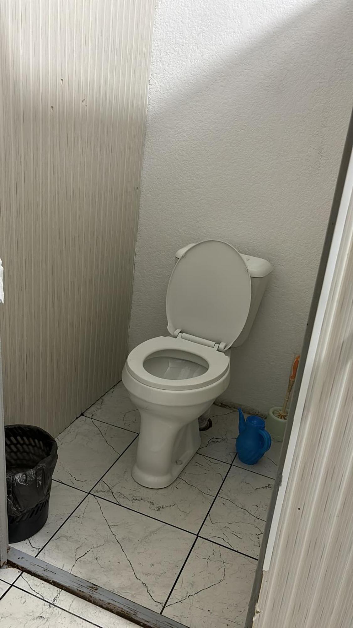 Hostel,Halal Хостел,Халал Tokmok Luaran gambar