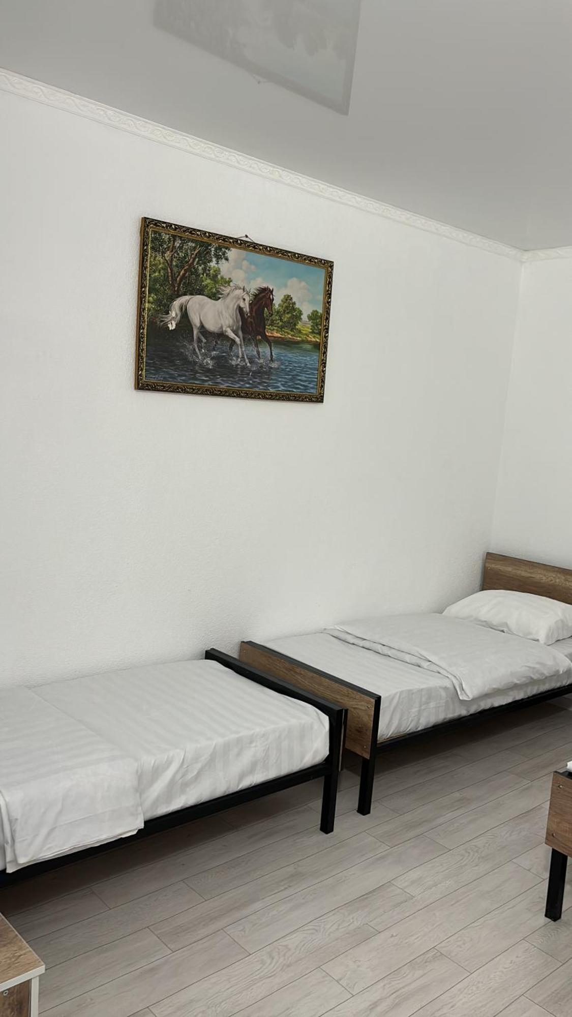 Hostel,Halal Хостел,Халал Tokmok Luaran gambar