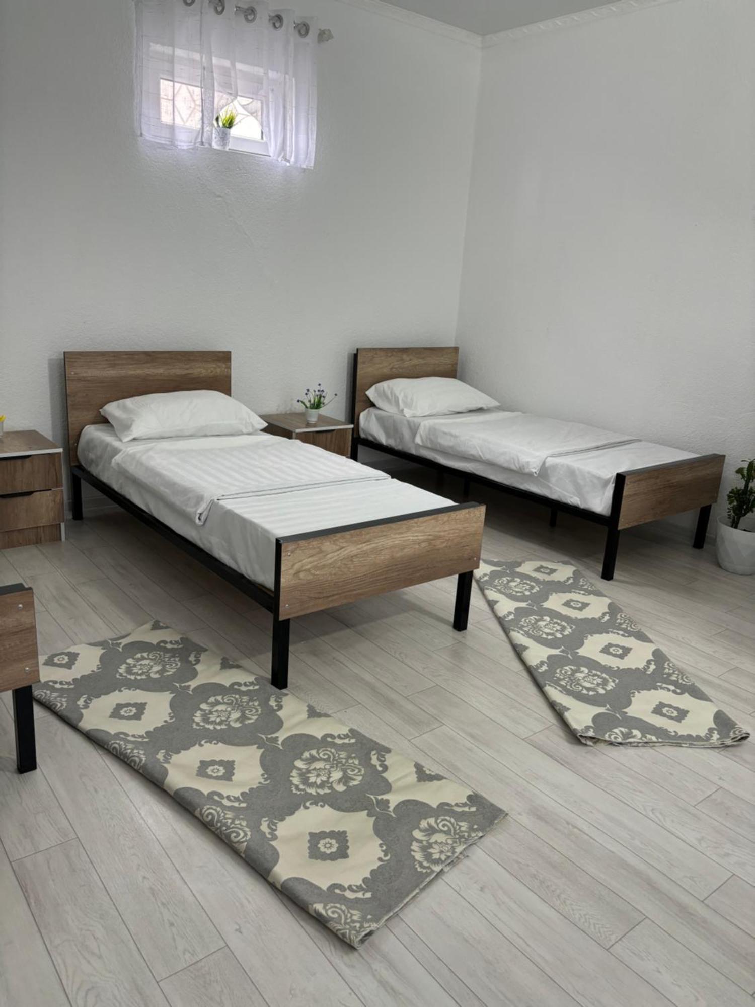 Hostel,Halal Хостел,Халал Tokmok Luaran gambar