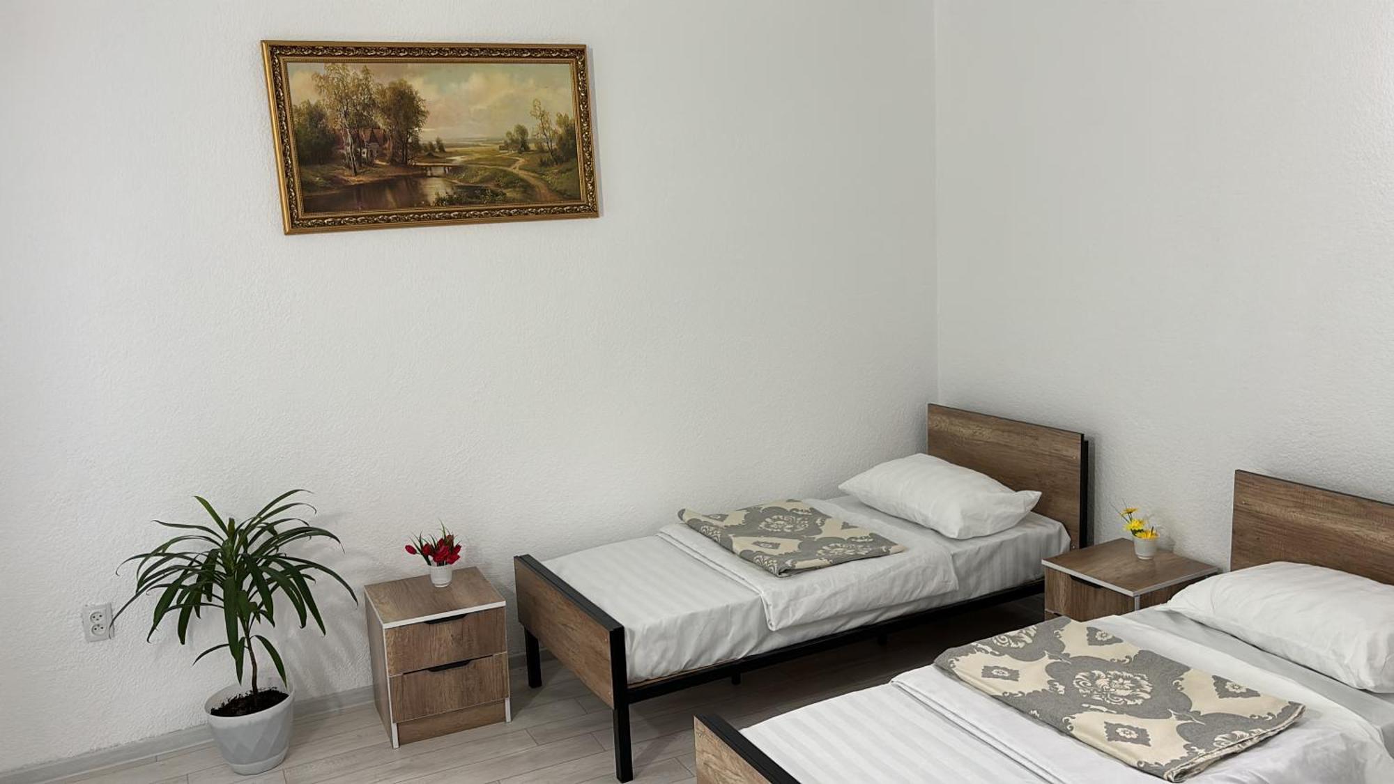 Hostel,Halal Хостел,Халал Tokmok Luaran gambar