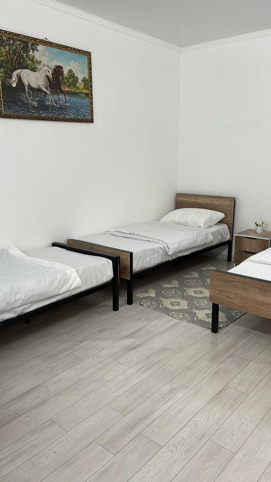 Hostel,Halal Хостел,Халал Tokmok Luaran gambar
