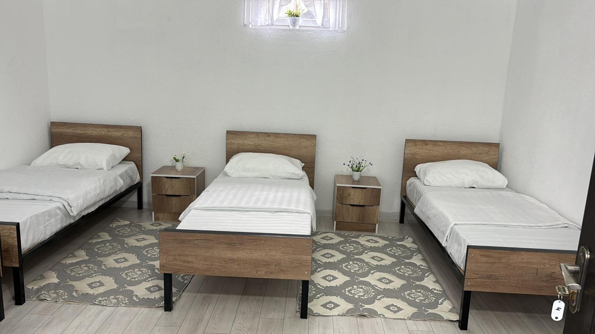 Hostel,Halal Хостел,Халал Tokmok Luaran gambar