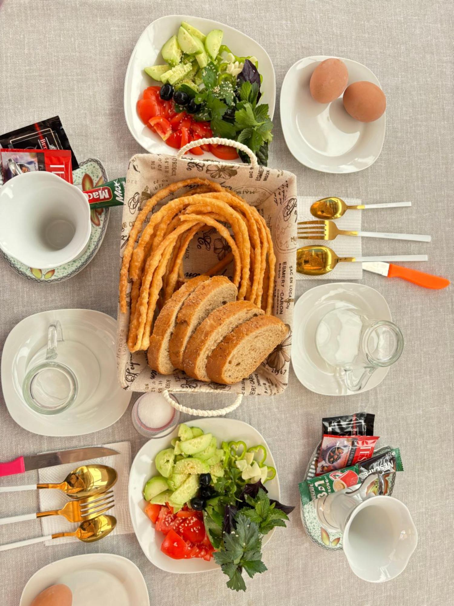 Hostel,Halal Хостел,Халал Tokmok Luaran gambar