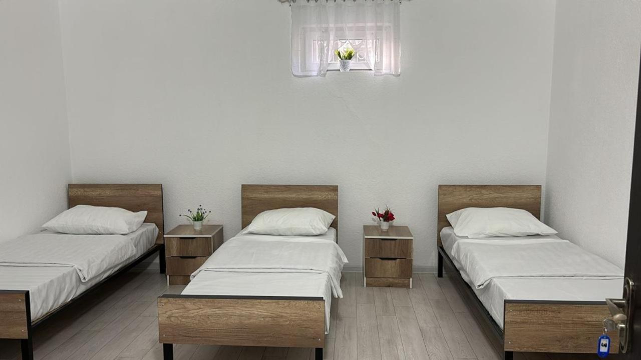 Hostel,Halal Хостел,Халал Tokmok Luaran gambar