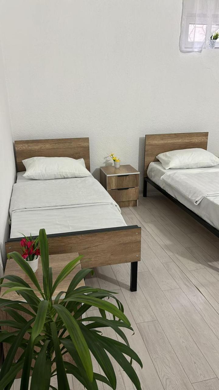 Hostel,Halal Хостел,Халал Tokmok Luaran gambar